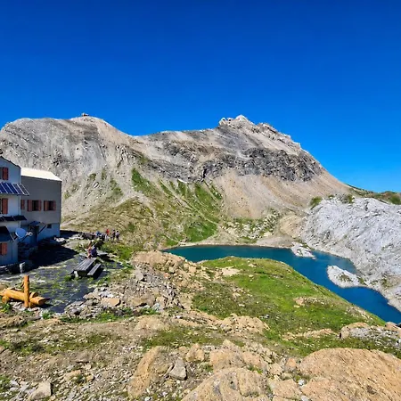 Avec Vue Sur Les Alpes Au Calme - Domek alpejski Anzère